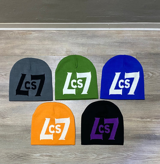 CS BEANIE (BLACK &PURPLE)